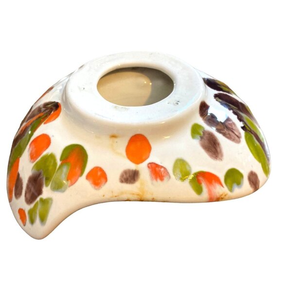 Ceramic Leaf-Shaped Ashtray With Hand-Painted Autumn Colors - Picture 8 of 11